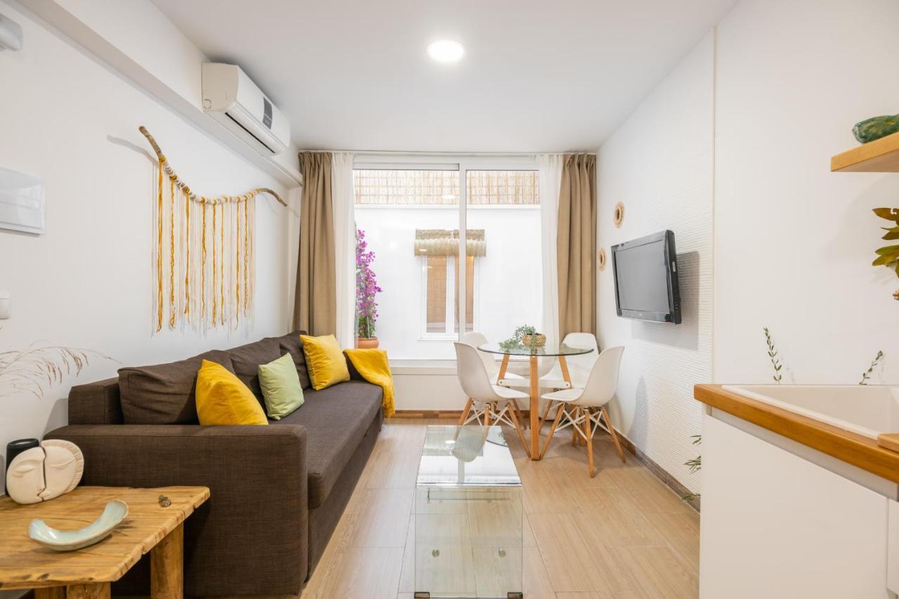 Apartament Alma *